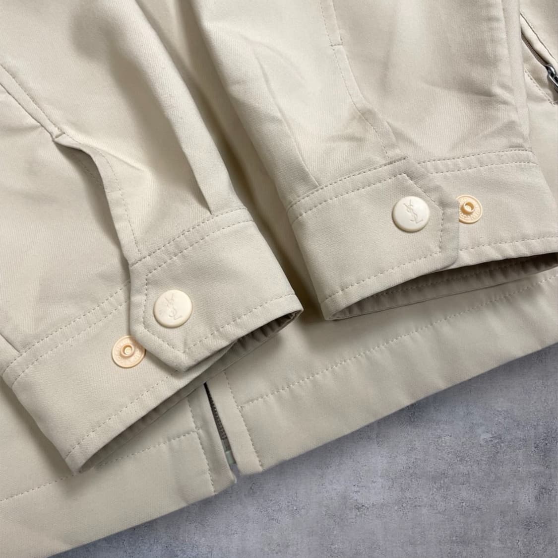 입생로랑 YSL 베이지 미니멀 블루종 자켓 95 상품이미지7