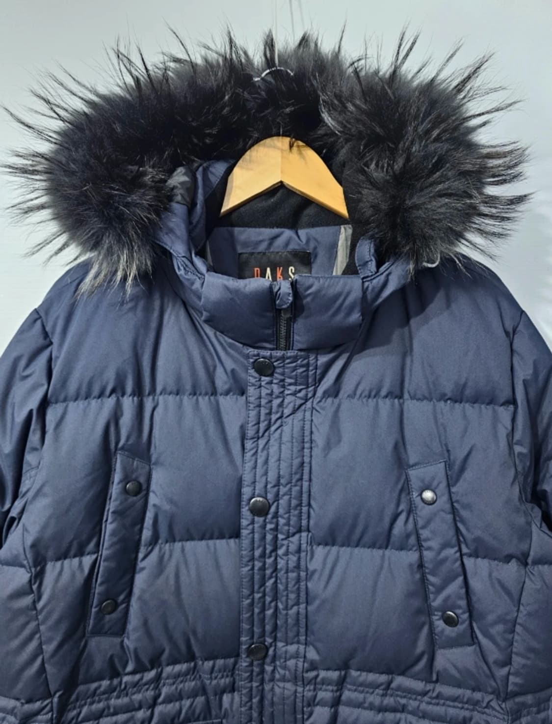 닥스 남성 라쿤털 패딩 네이비 105 상품이미지3