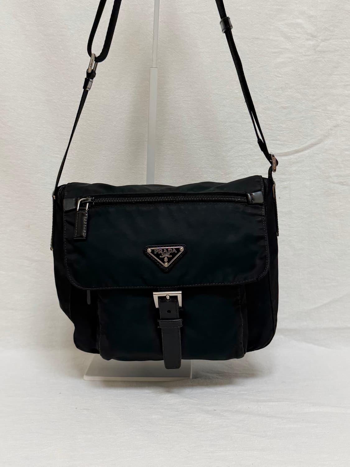 정품 프라다 나일론 메신저 크로스백 블랙 주우재백 상품이미지2