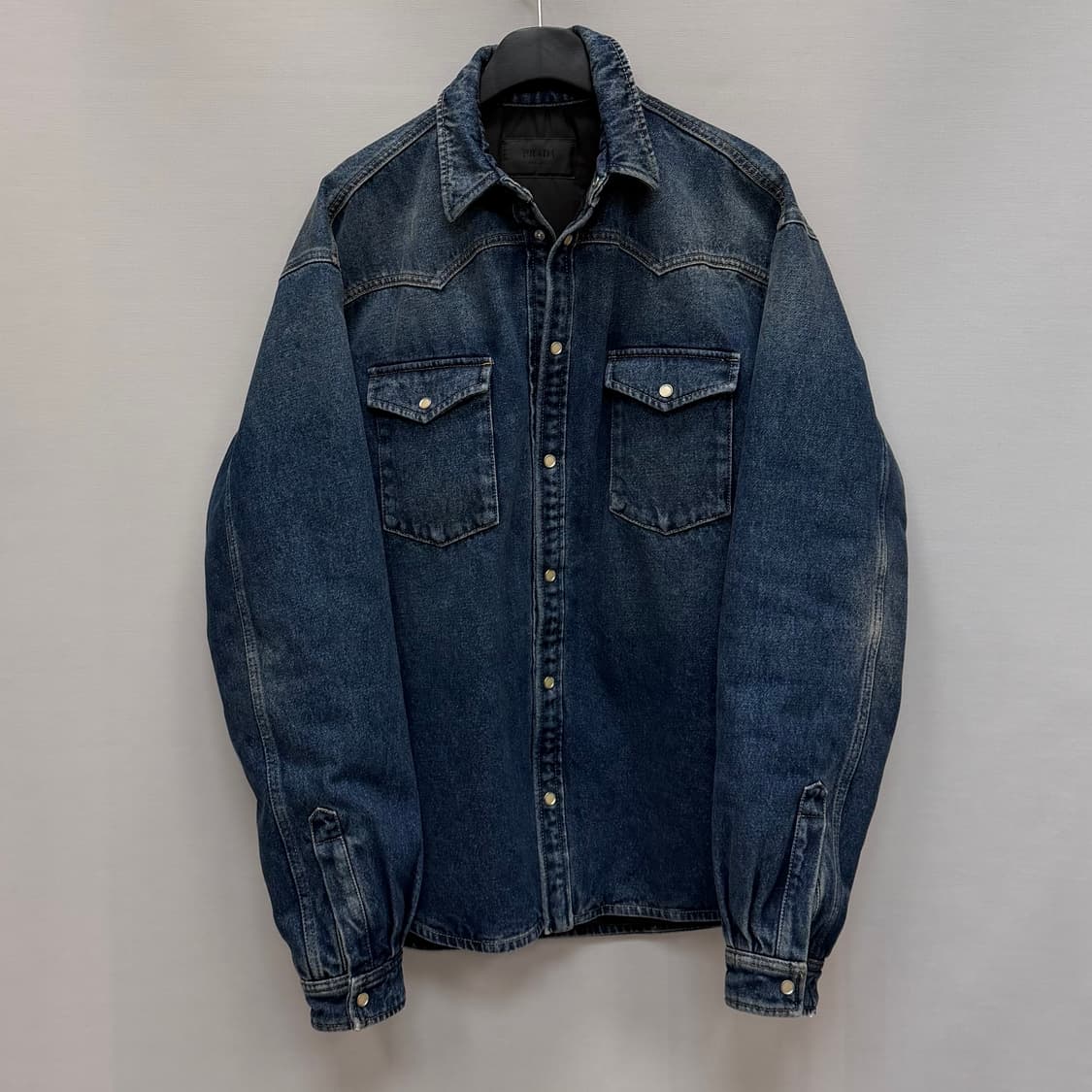 프라다 삼각로고 패디드 데님 셔츠 자켓 ( 105~110 ) 상품이미지3