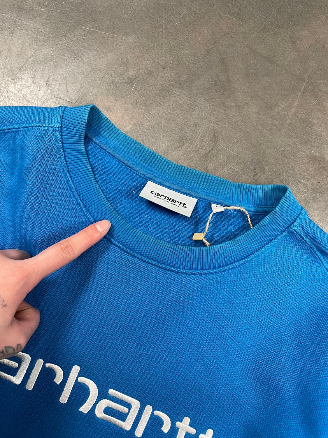 칼하트 Wip 스웻셔츠 상품이미지3