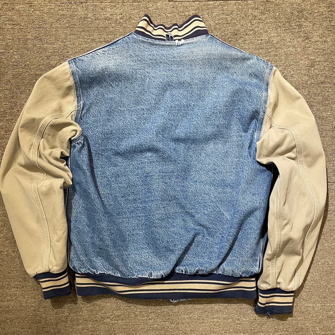 (M) Carhartt 칼하트 데님 바시티 자켓 상품이미지2