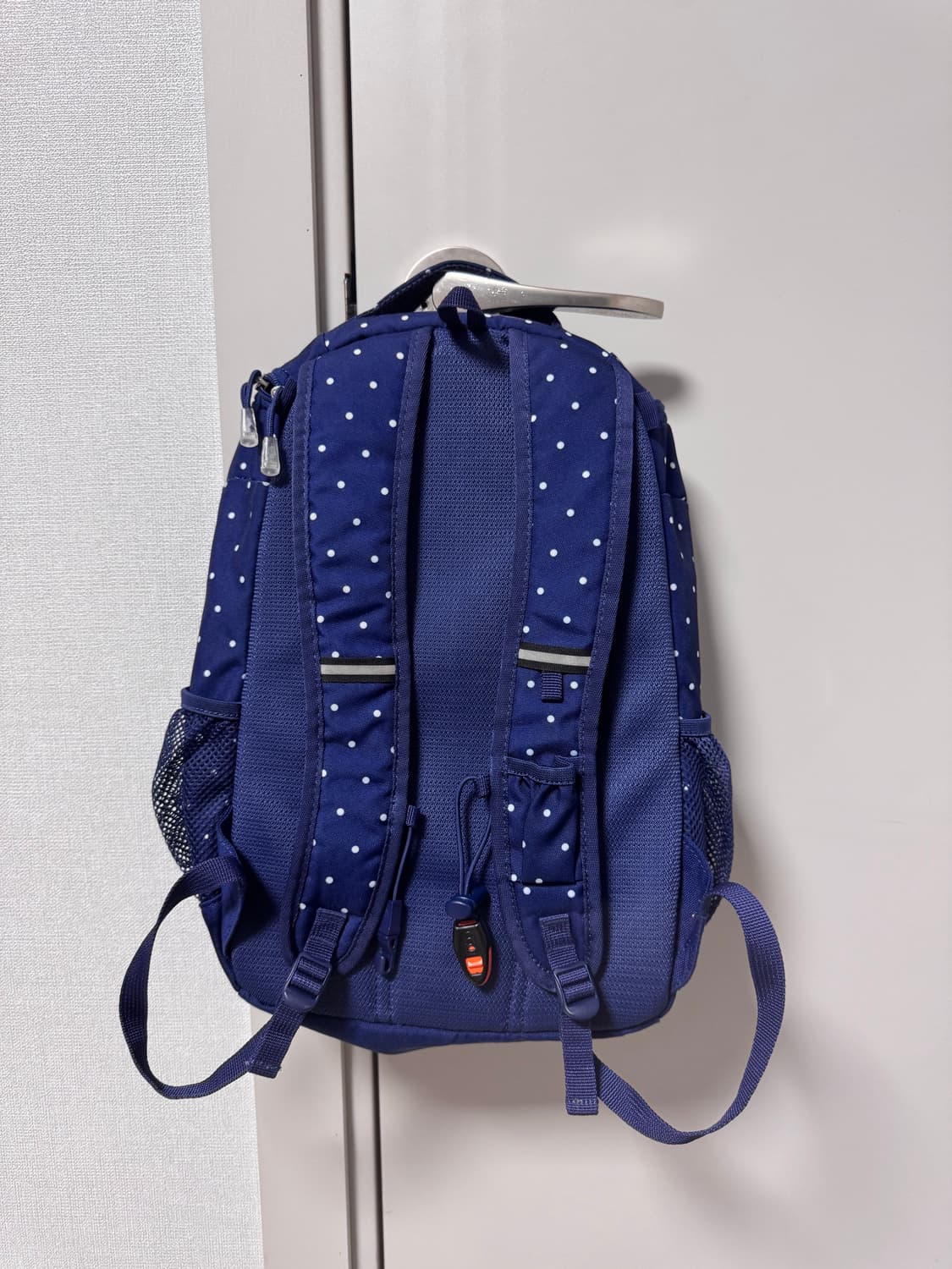 콜맨 네이비 도트 미니 백팩 상품이미지7