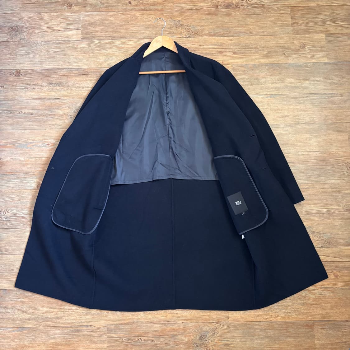 ZIO 송지오 박스핏 105 코트 다크네이비 가벼운 소재 실루엣 상품이미지3