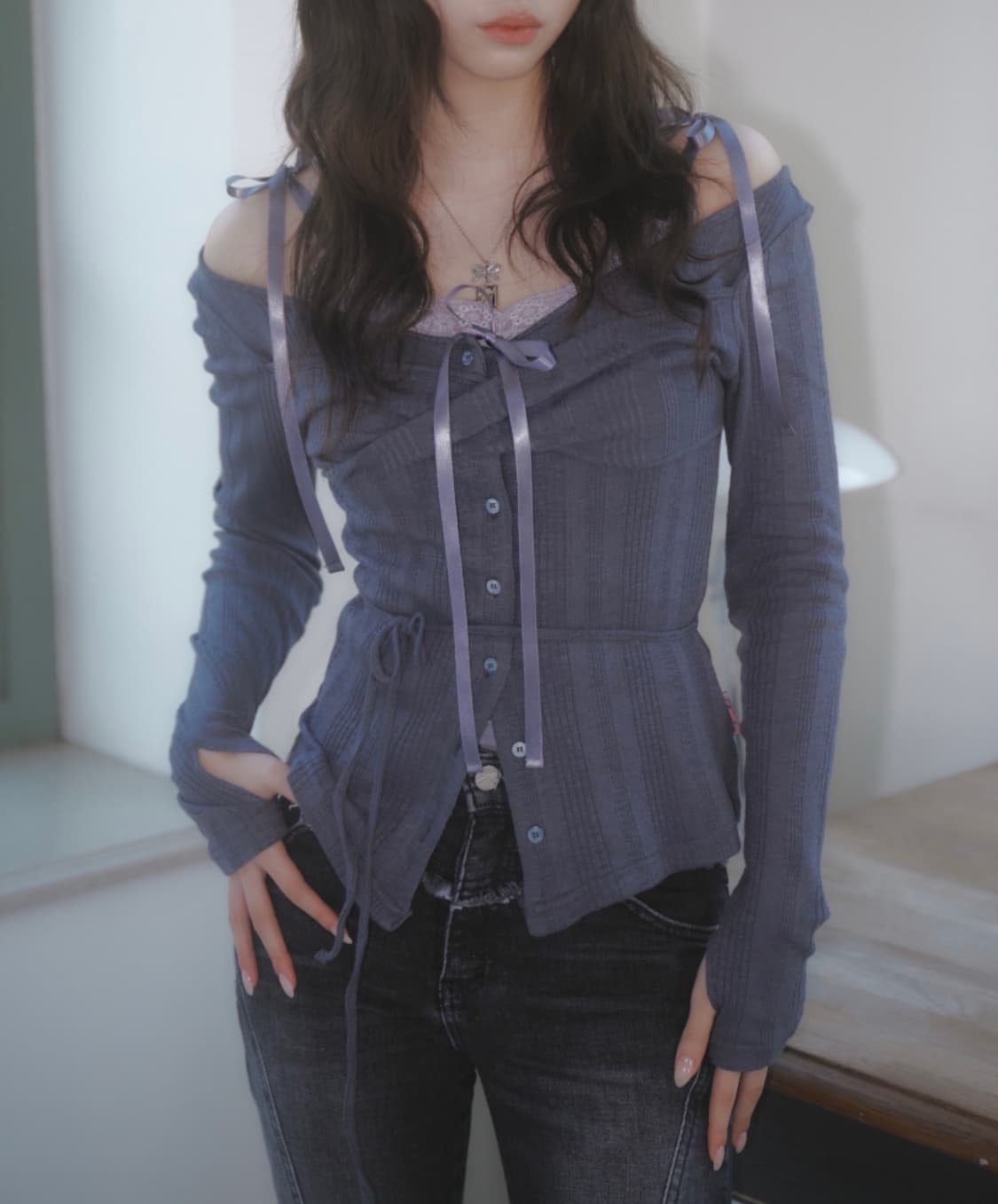 뉴얼린 리본 레이스 슬리브리스 탑 상품이미지1