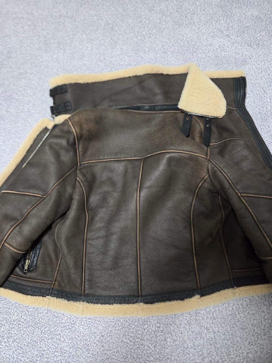 신흥사(광희시장) 버버리 프로섬 무스탕 105사이즈 상품이미지3