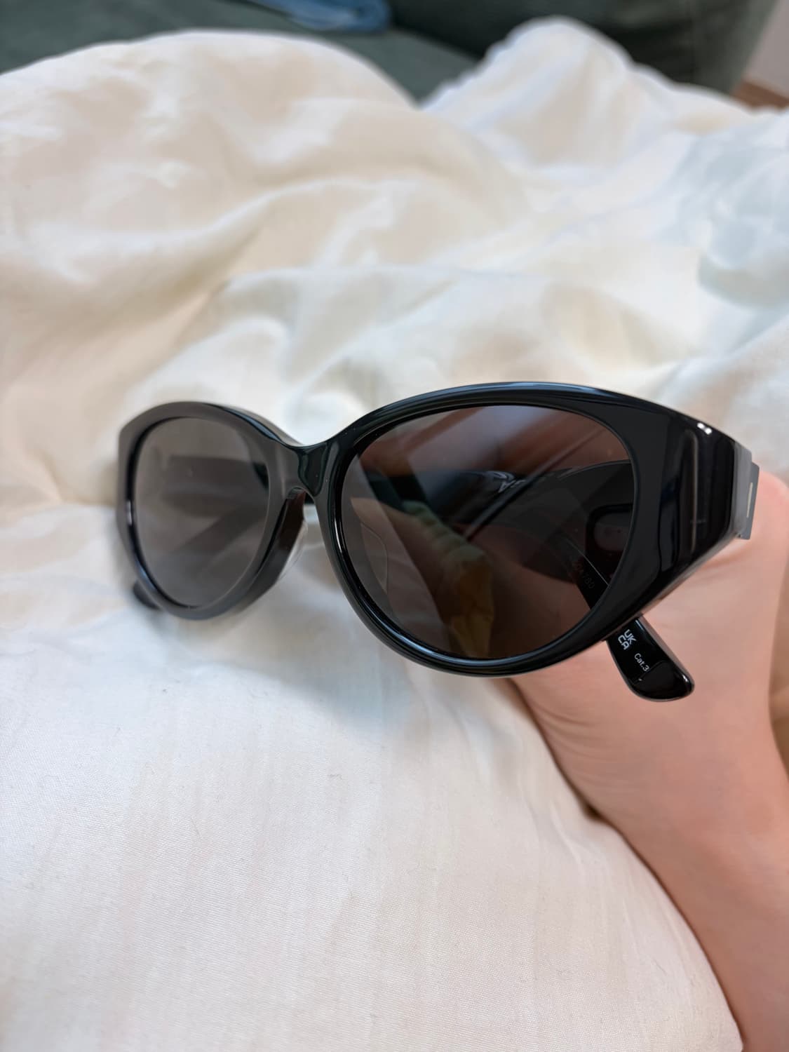 발렌시아가 트위스트 캣 선글라스 블랙 상품이미지6