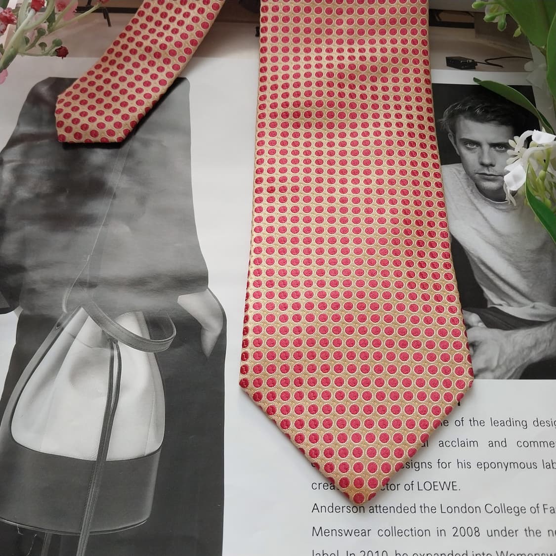 아쿠아스큐텀 실크 핑크 도트 넥타이 8.6cm A+등급 K1609
 상품이미지5