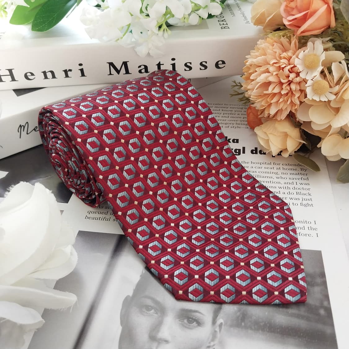 제냐 실크 레드 기하 자카드 넥타이 9.5cm A+등급 K1650
 상품이미지3