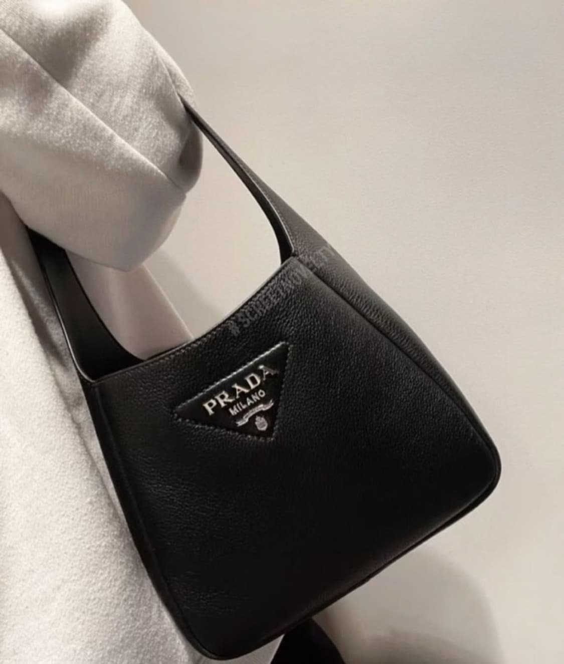 프라다 뷰티 레더 미니 토드백 블랙 풀박스  상품이미지3
