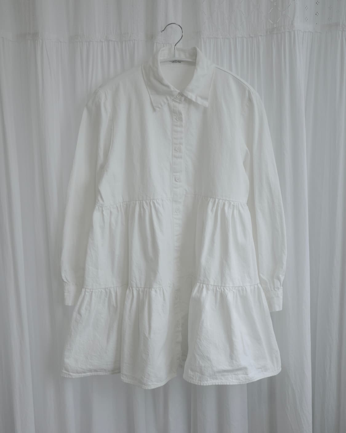 White frill shirt 상품이미지1