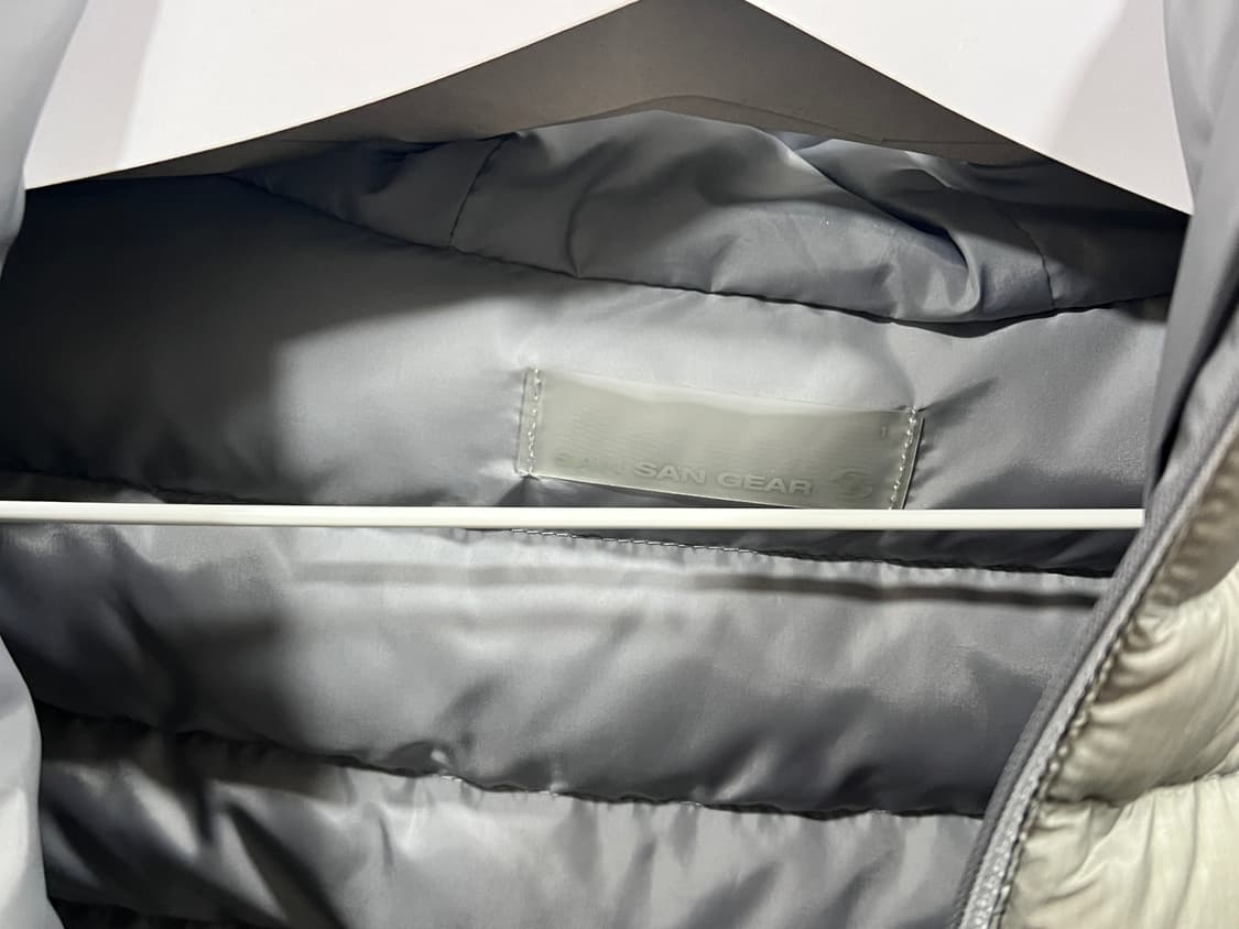 24fw 산산기어 경량패딩 그레이 1 상품이미지3