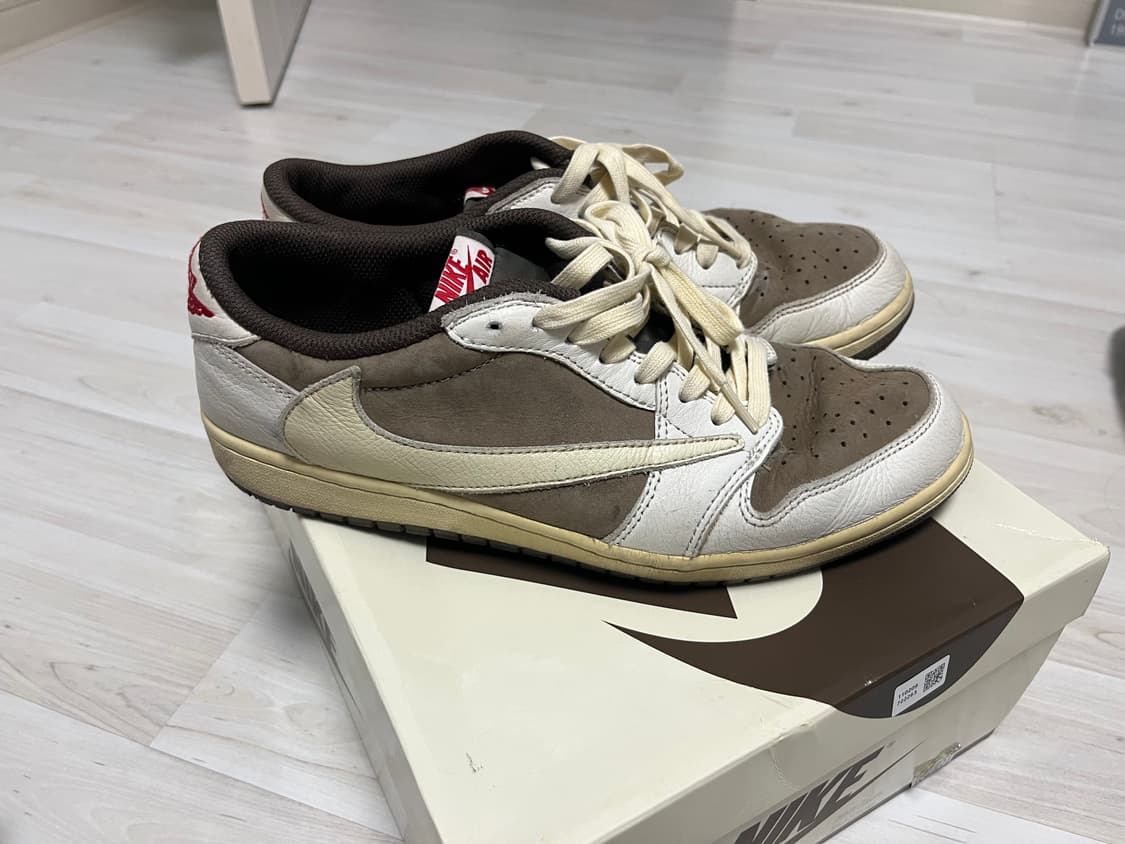 조던 1 x 트래비스 스캇 레트로 로우 OG SP 세일 앤 리저록 상품이미지1