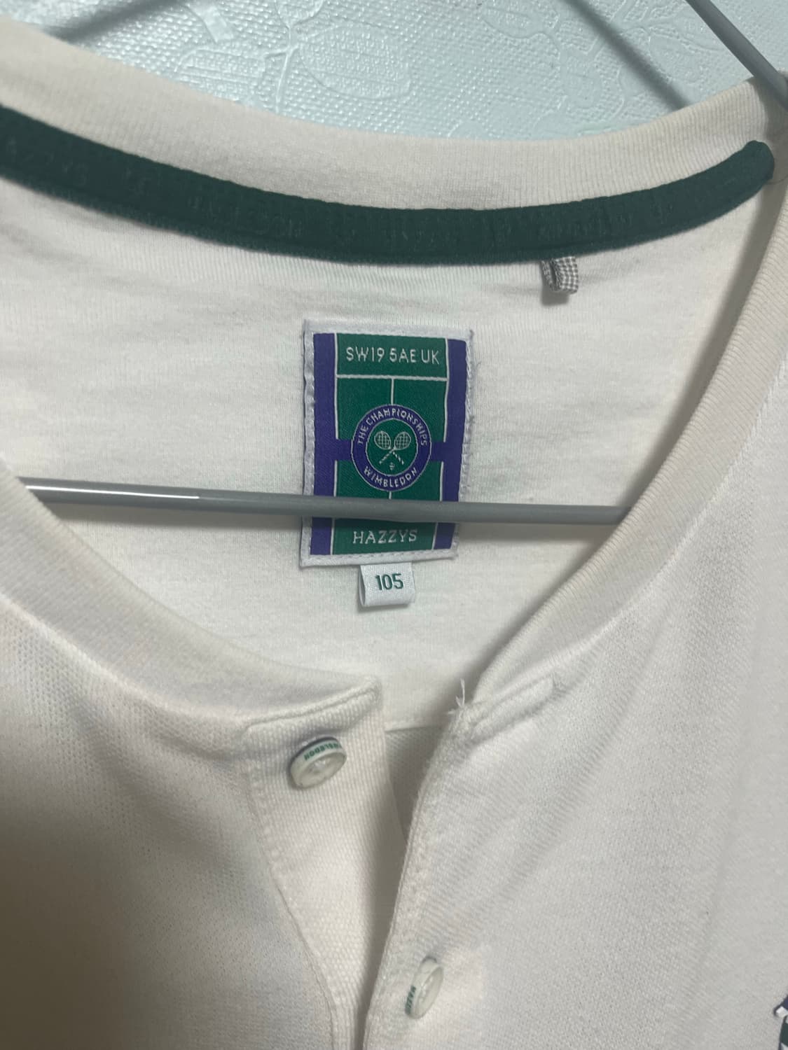 헤지스 화이트 스트라이프 헨리넥 긴팔티 105 상품이미지3