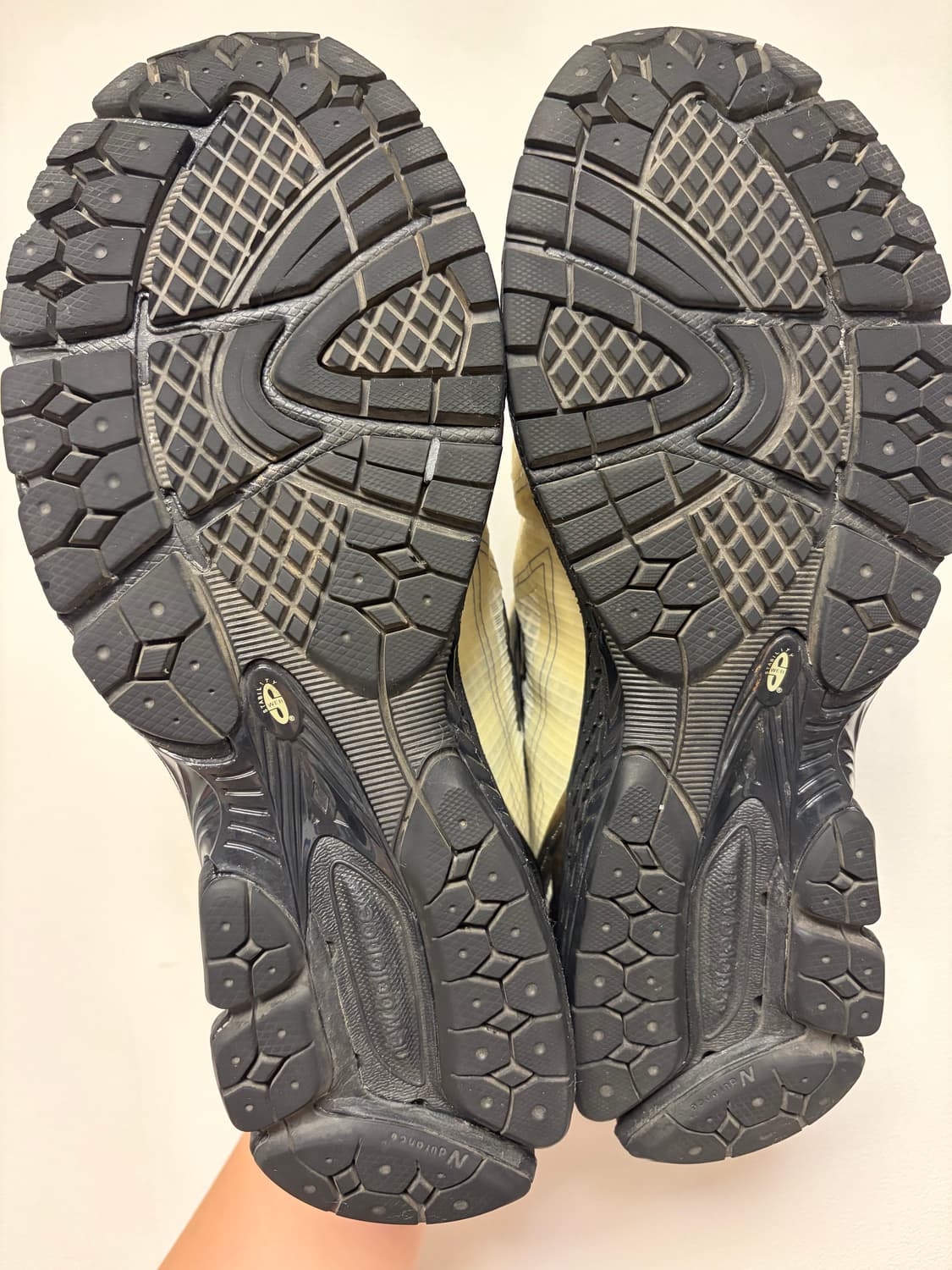 [280] 뉴발란스 1906R 피스타피오 버터 모렐 블랙 상품이미지6