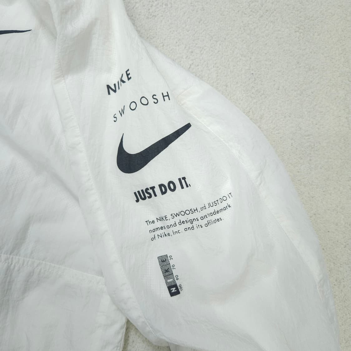 나이키 빅스우시 바람막이 M 화이트 상품이미지5