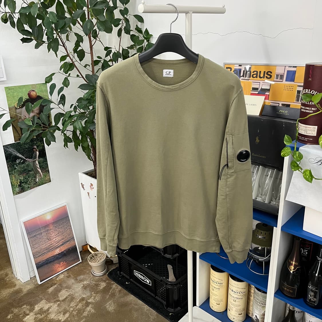 Cp컴퍼니 렌즈와펜 맨투맨 L 상품이미지1