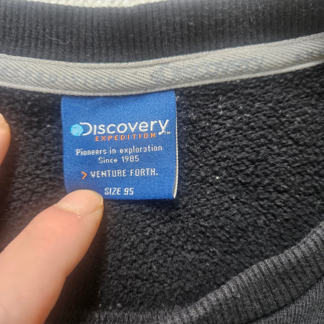 95 디스커버리 빅로고 블랙 맨투맨 0303Y 상품이미지3
