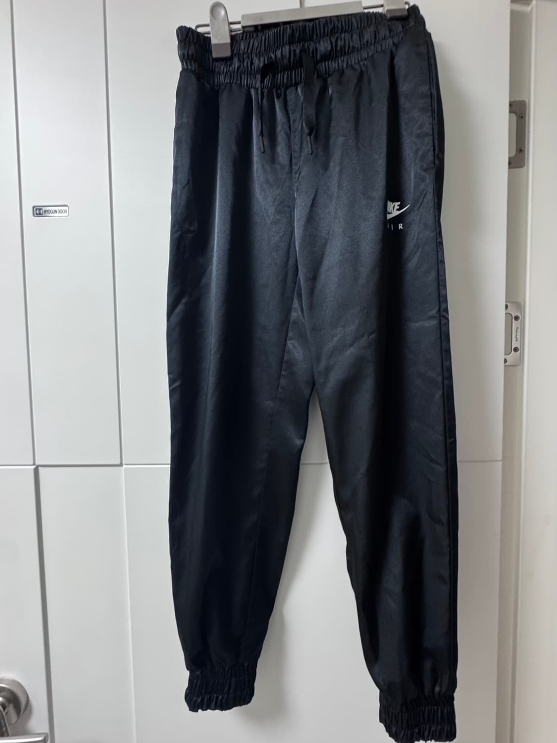 나이키 유광 조거팬츠 상품이미지1