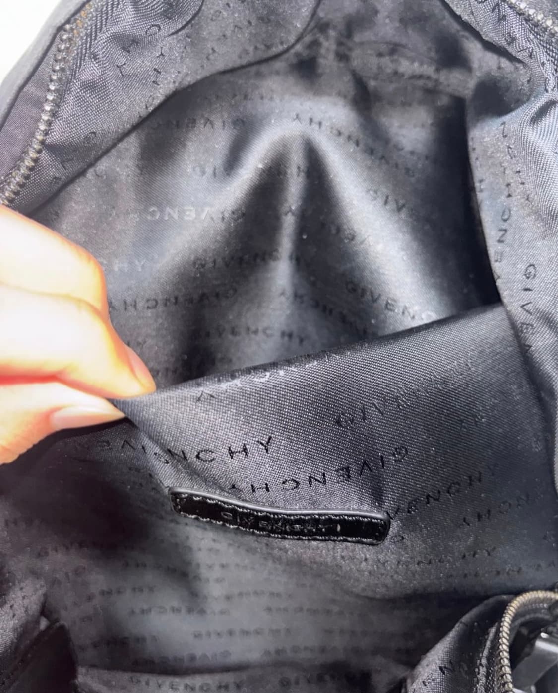 [os] 지방시 스터드백팩 10fw  상품이미지5