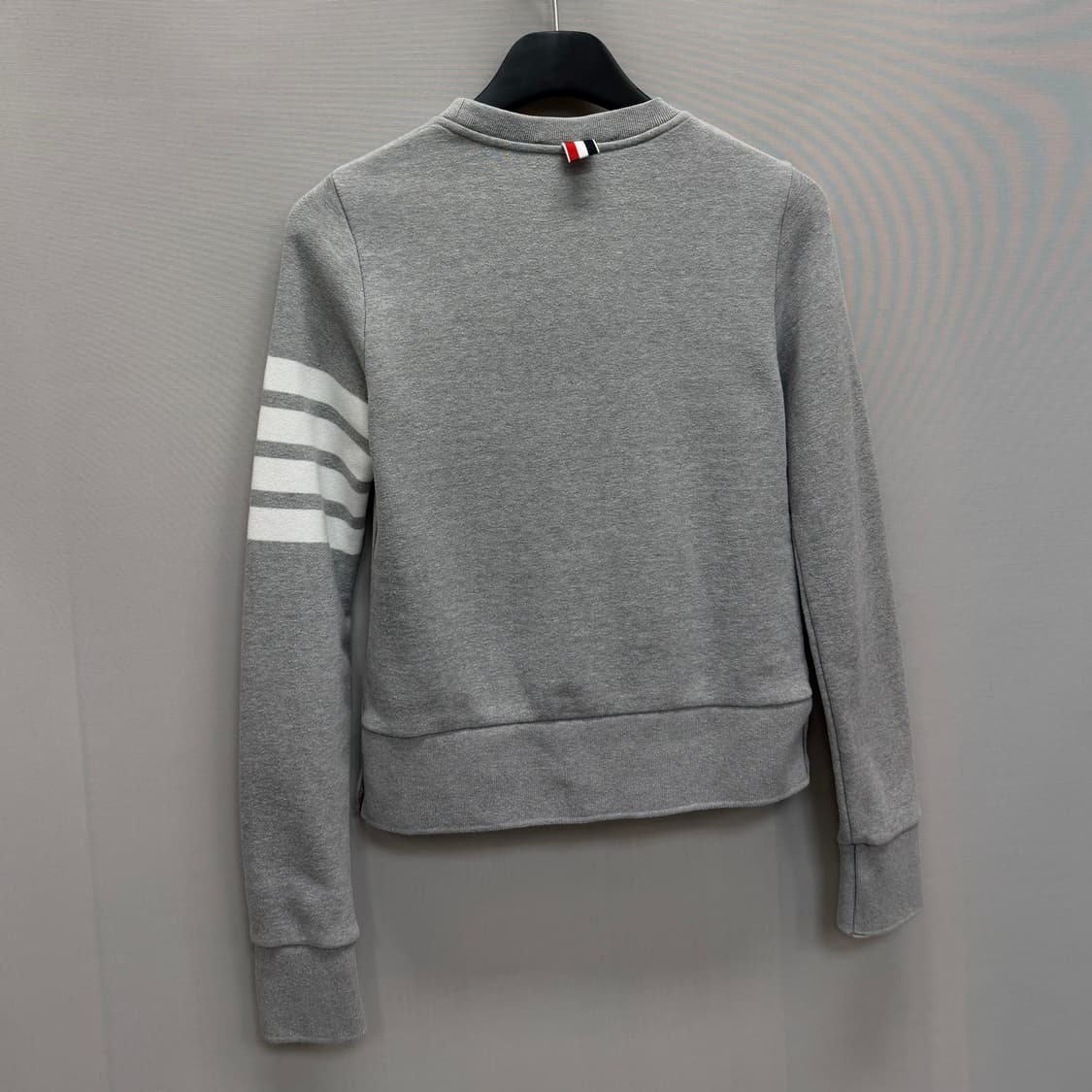 톰브라운 사선완장 맨투맨 (44)  상품이미지6