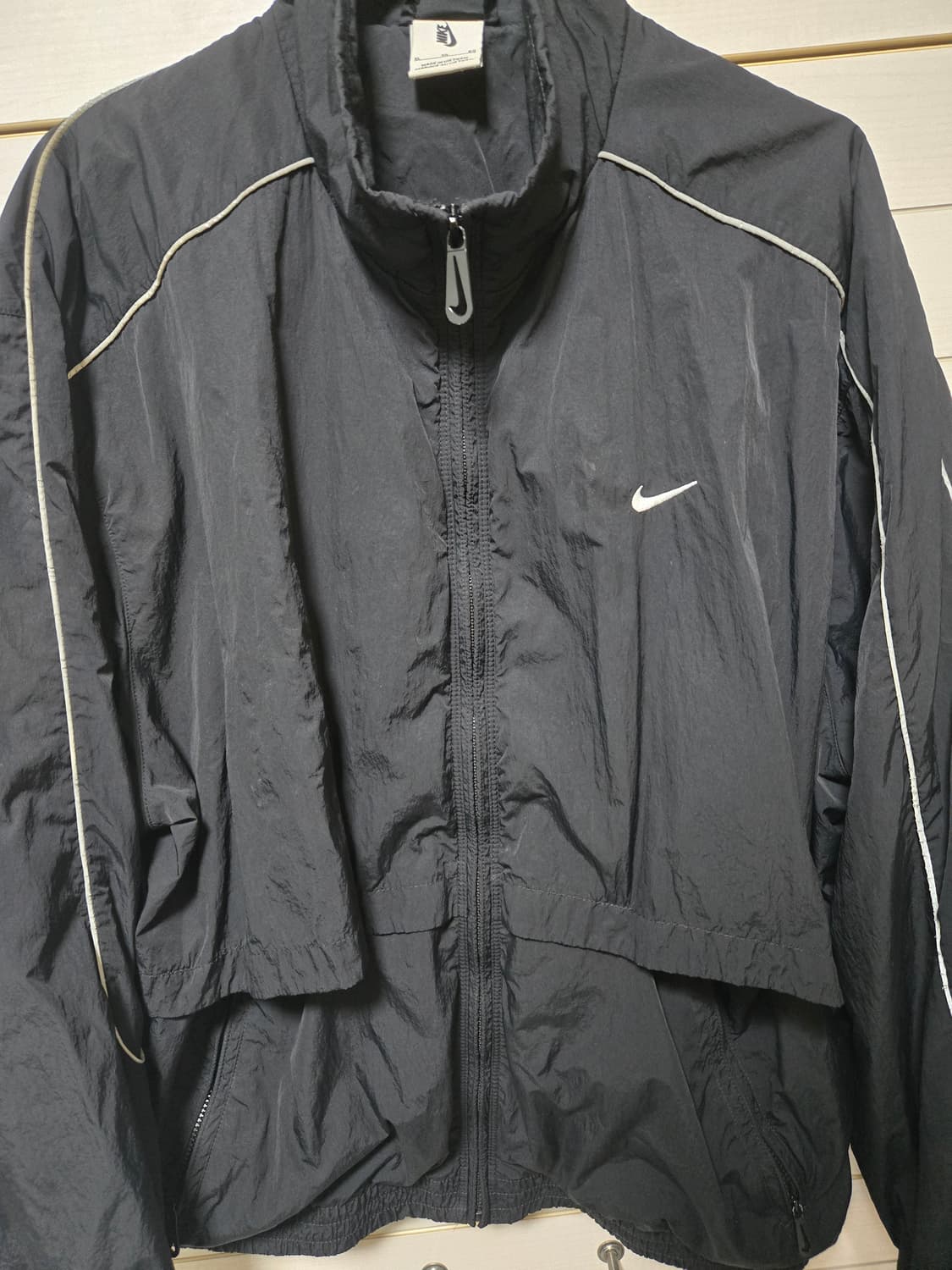 나이키 솔로 스우시 바람막이 상품이미지1