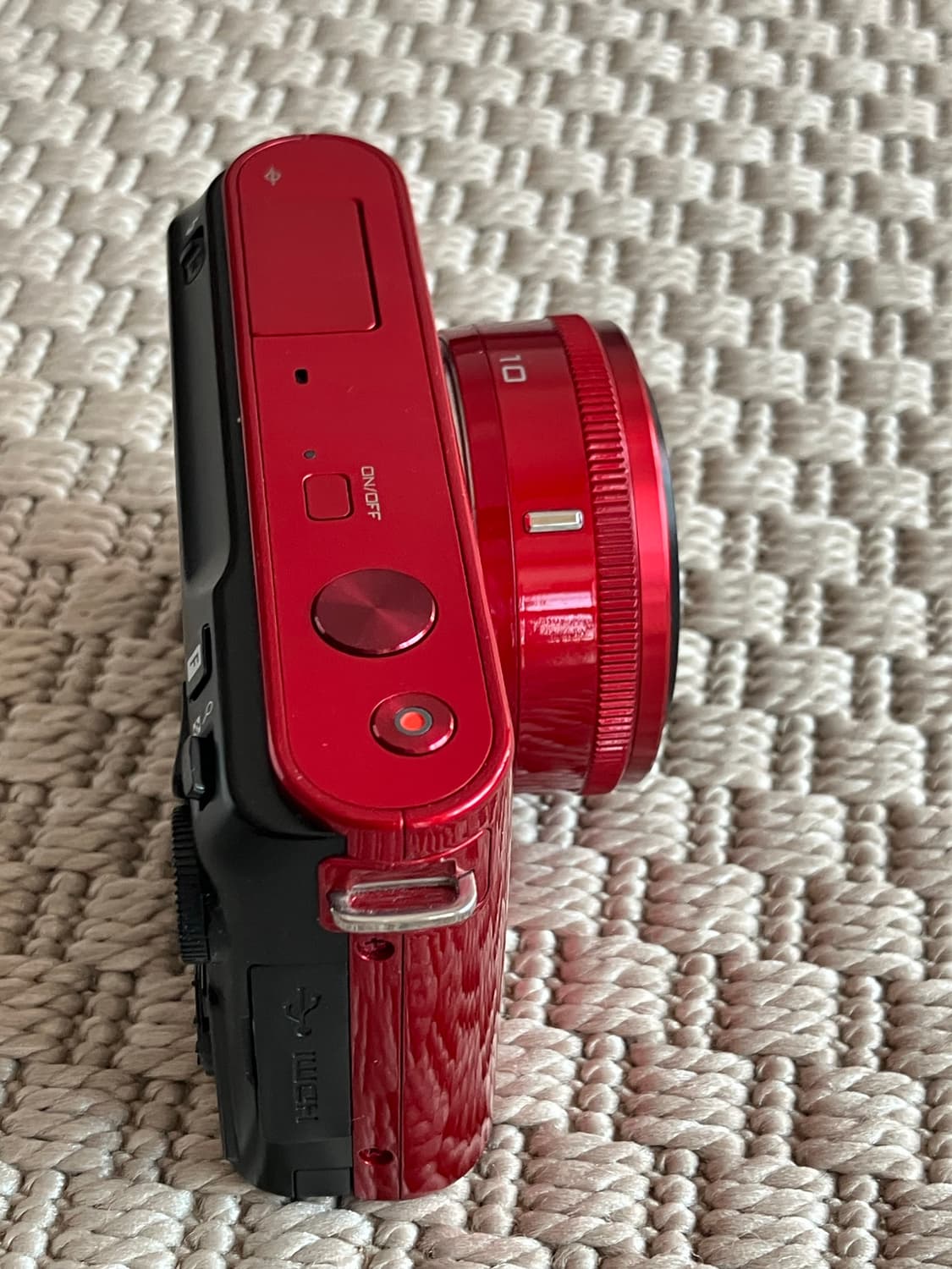 니콘 1 J1 레드 컬러 빈티지 디카 판매합니다 상품이미지3