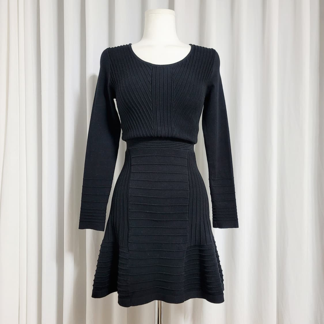 산드로 니트 원피스 (44-날씬55) 상품이미지1