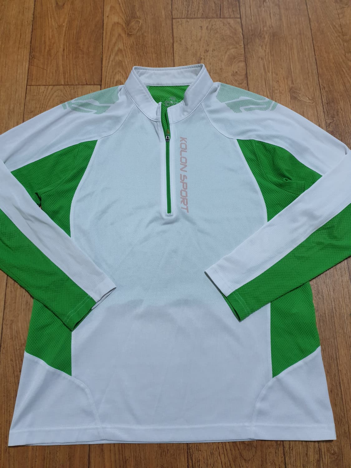 1112 코오롱 아웃도어 반집업 95 사이즈입니다 상품이미지2