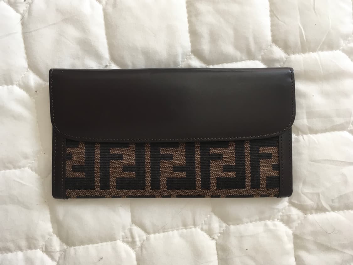 펜디 주카 장지갑 미사용 거의새상품 상품이미지4