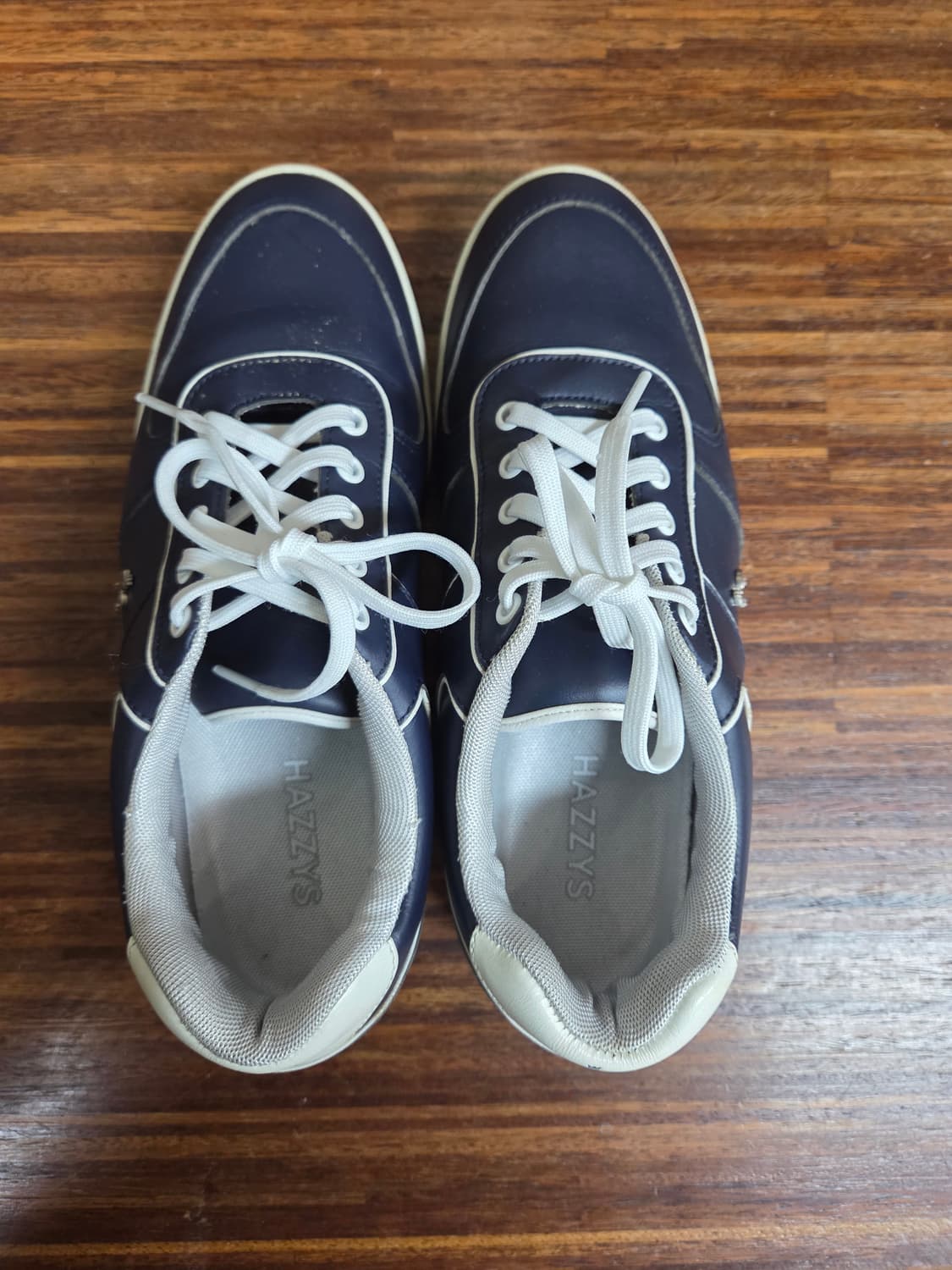 헤지스 가죽 스니커즈 240 상품이미지2