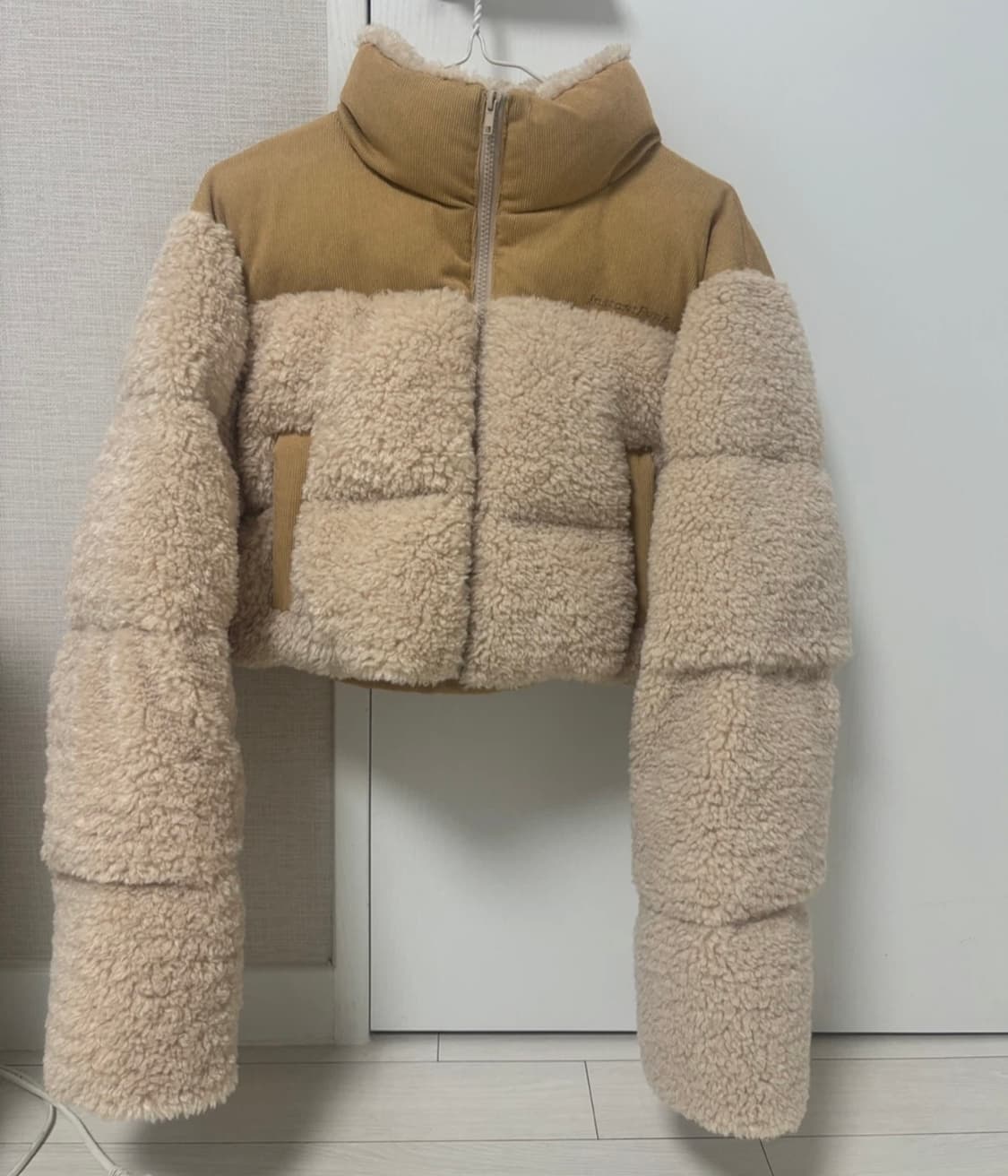 인스턴트모글 숏패딩 정품 상품이미지3