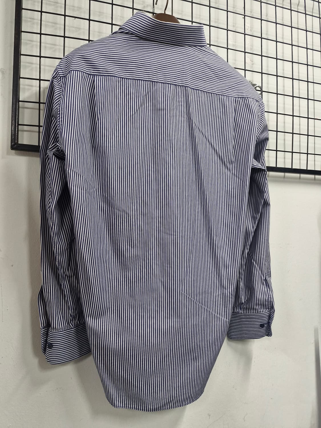 100L 닥스 스트라이프 긴팔 셔츠. 상품이미지7