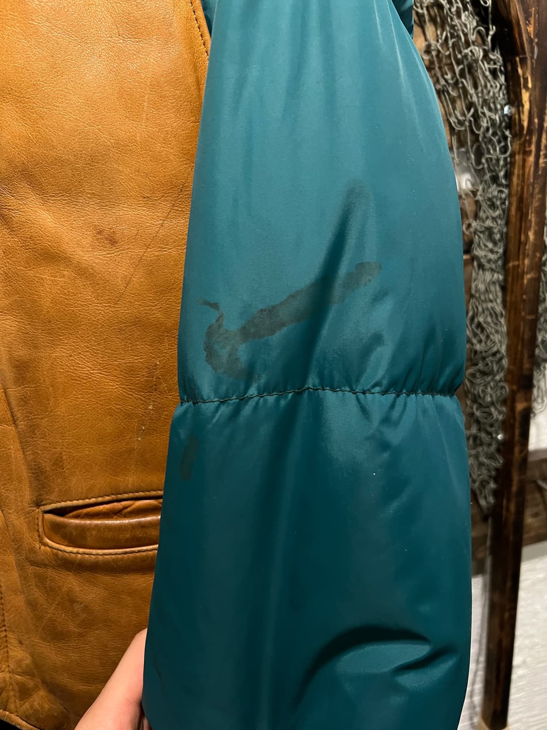 [M]90's 쇼트 USA Made 레더 베스트 분리형 그린 다운 패딩 상품이미지5