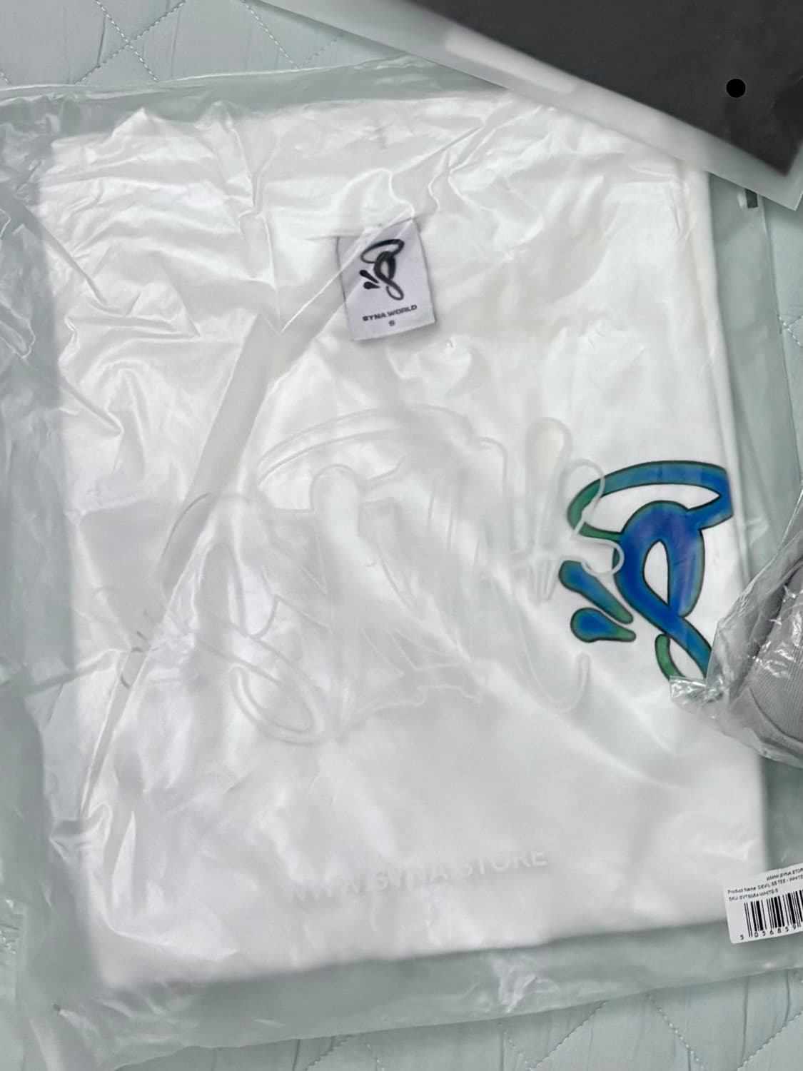 시나월드 MENASYN TEE 반팔티 S central cee 상품이미지4