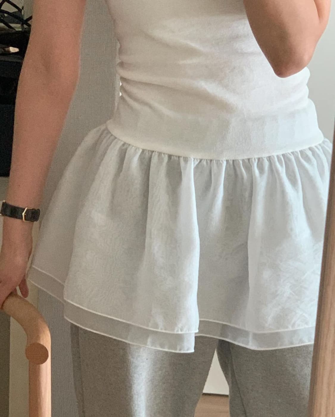 런던레이스 러플 쉬폰 탑 상품이미지2