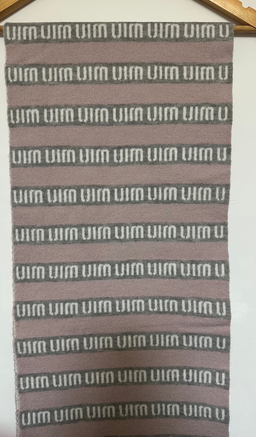 미우미우 로고 스트라이프울 머플러 상품이미지4