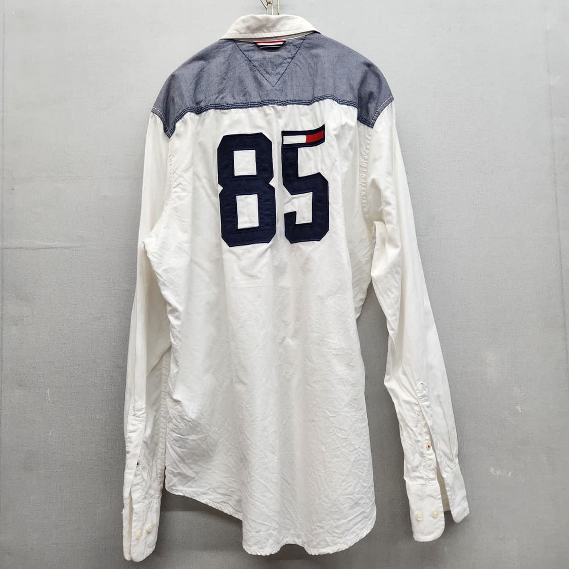 타미힐피거 로고 패치 등번호 오버핏 셔츠 M(2XL) 상품이미지4