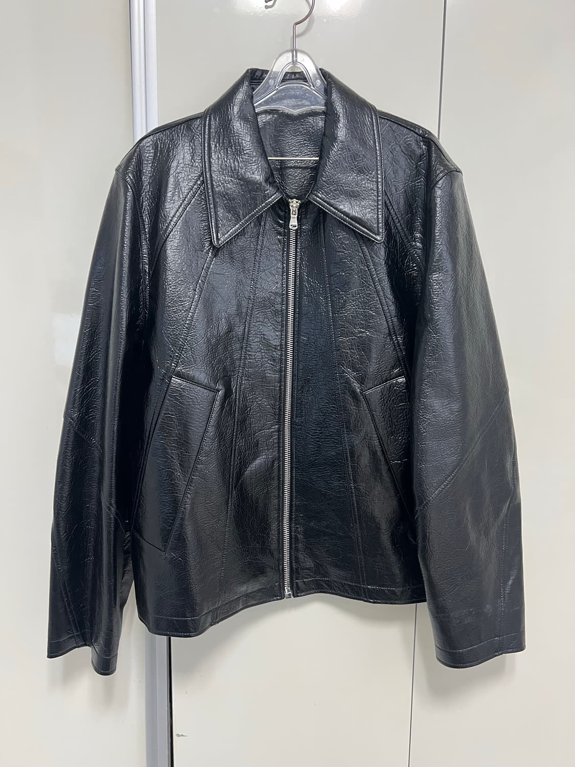 Sefr 세퍼 글로시 레더 자켓 상품이미지1