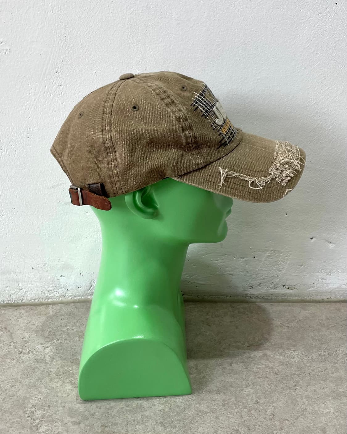 Distressed Patchwork Brown Hat 상품이미지3