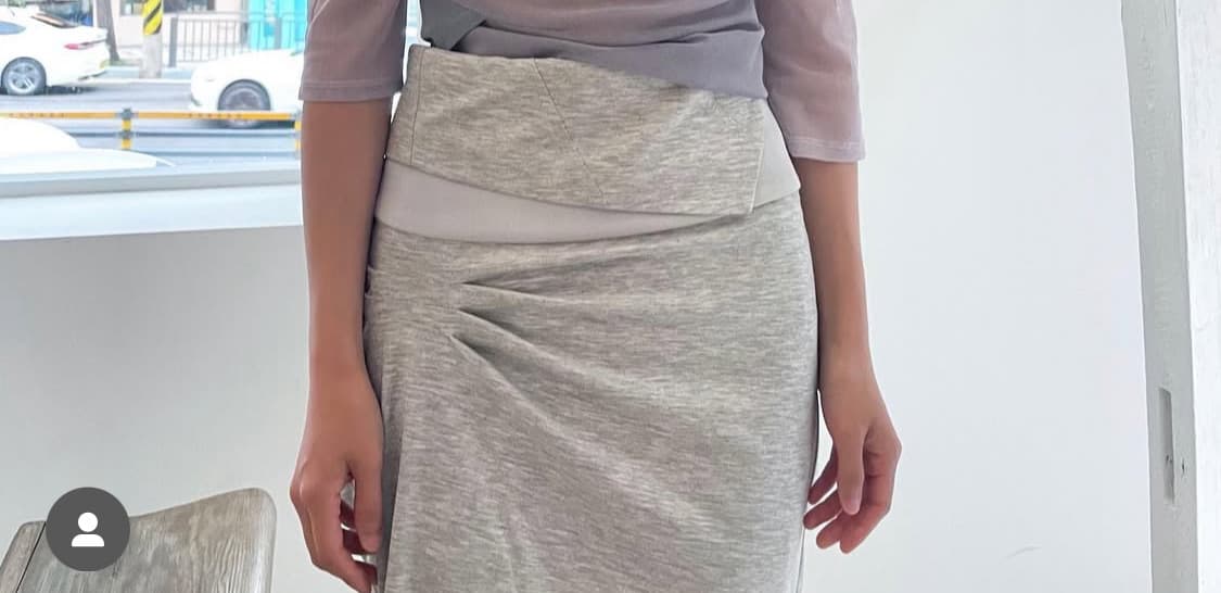 BRACE PINTUCK SKIRT 구합니다 상품이미지3