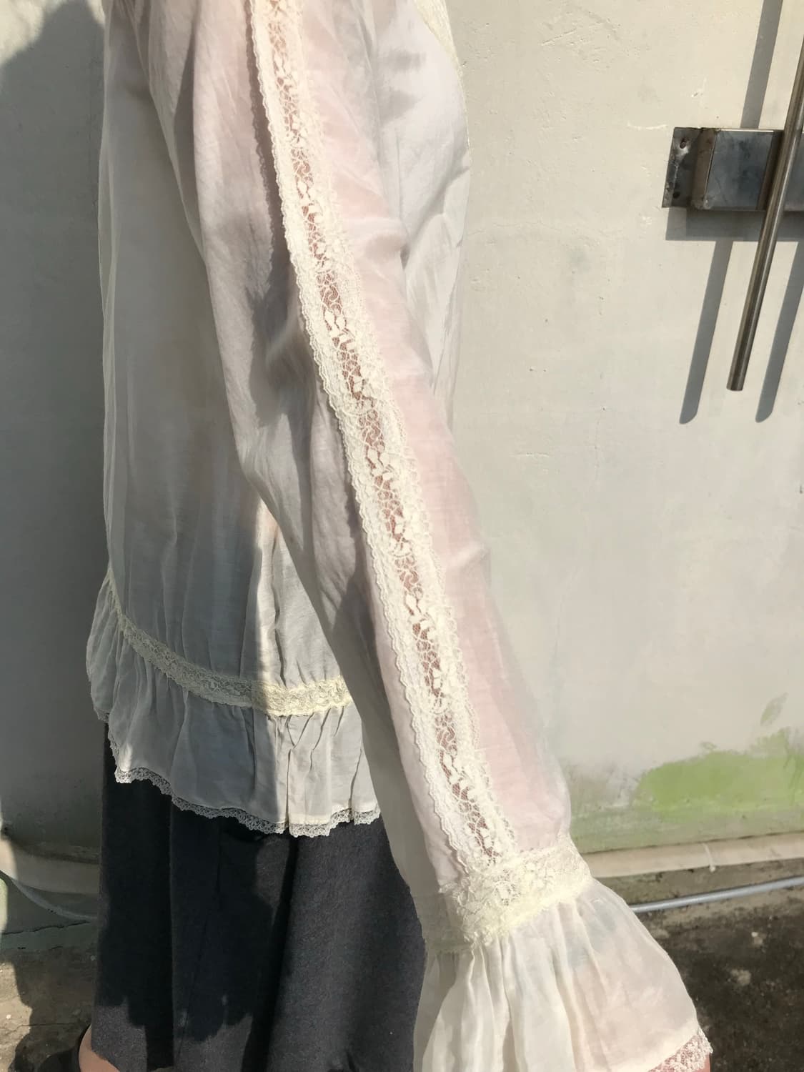 아이보리 로맨틱 레이스 블라우스 상품이미지6