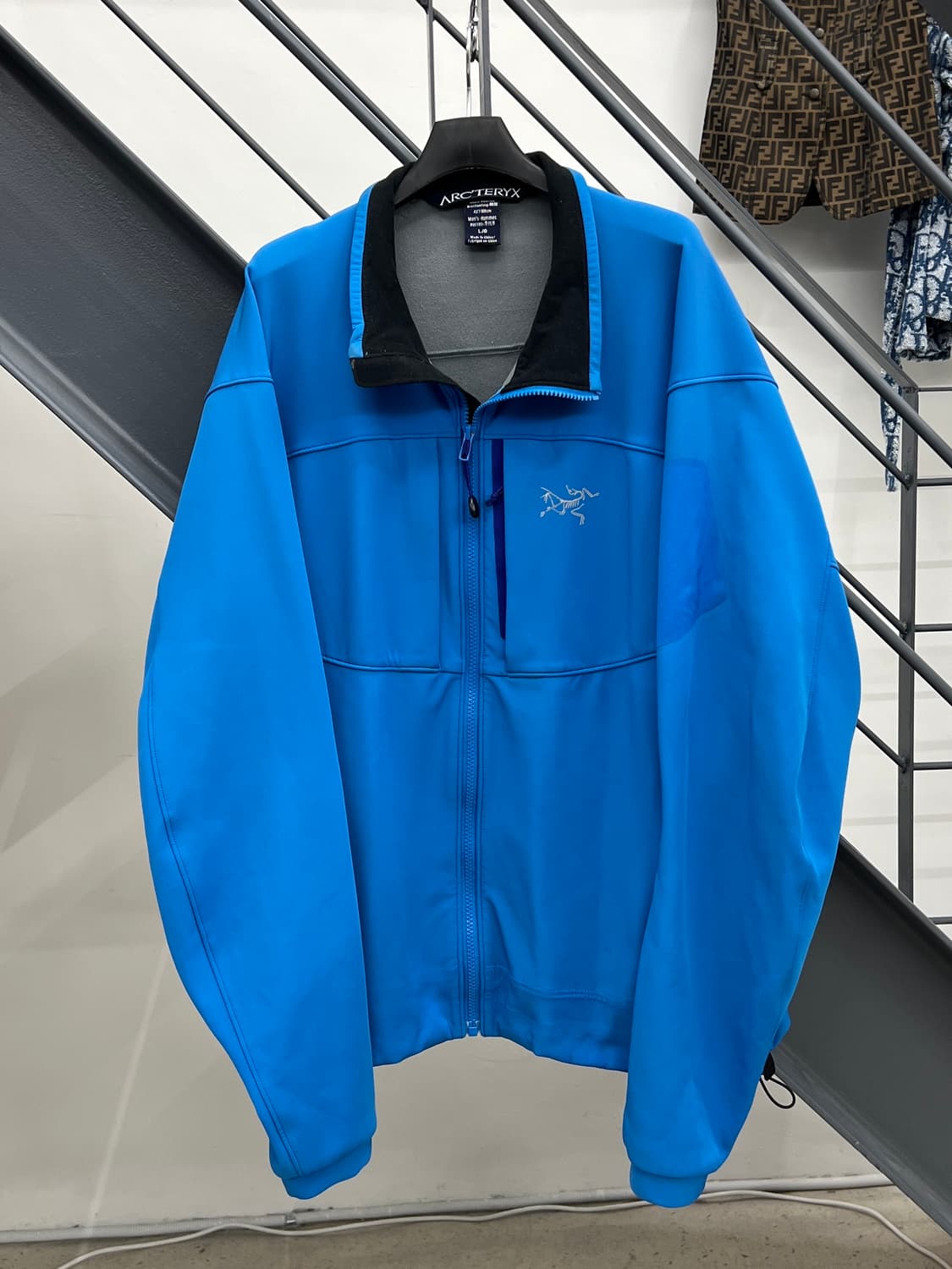 아크테릭스 감마 LT 소프트쉘 자켓 상품이미지1