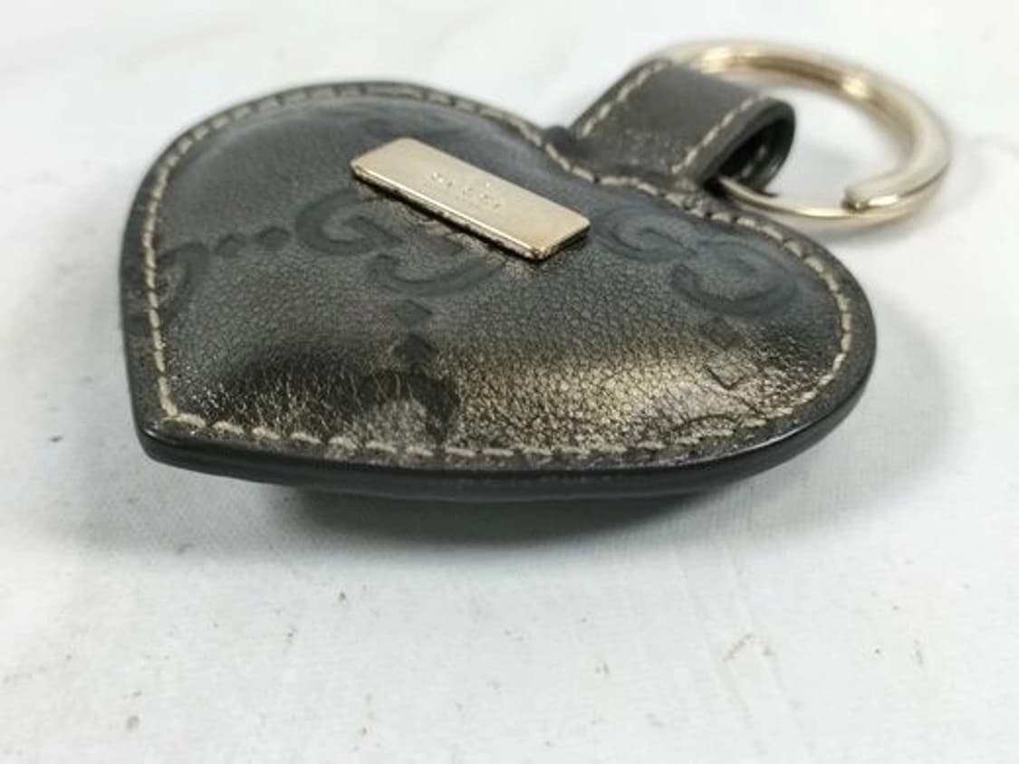 [S급 복원 예정] 구찌(GUCCI) 시마 가죽 하트 참 골드 키링 상품이미지3