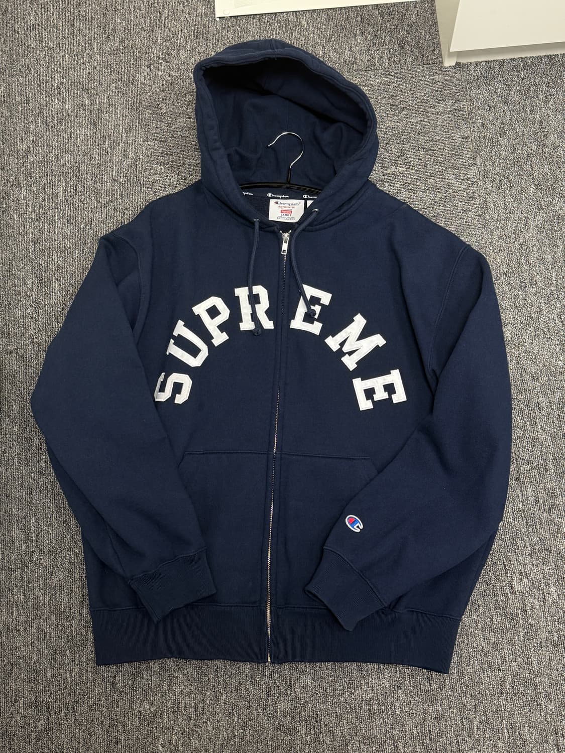 슈프림 x 챔피온 후드집업 네이비 L사이즈 상품이미지1