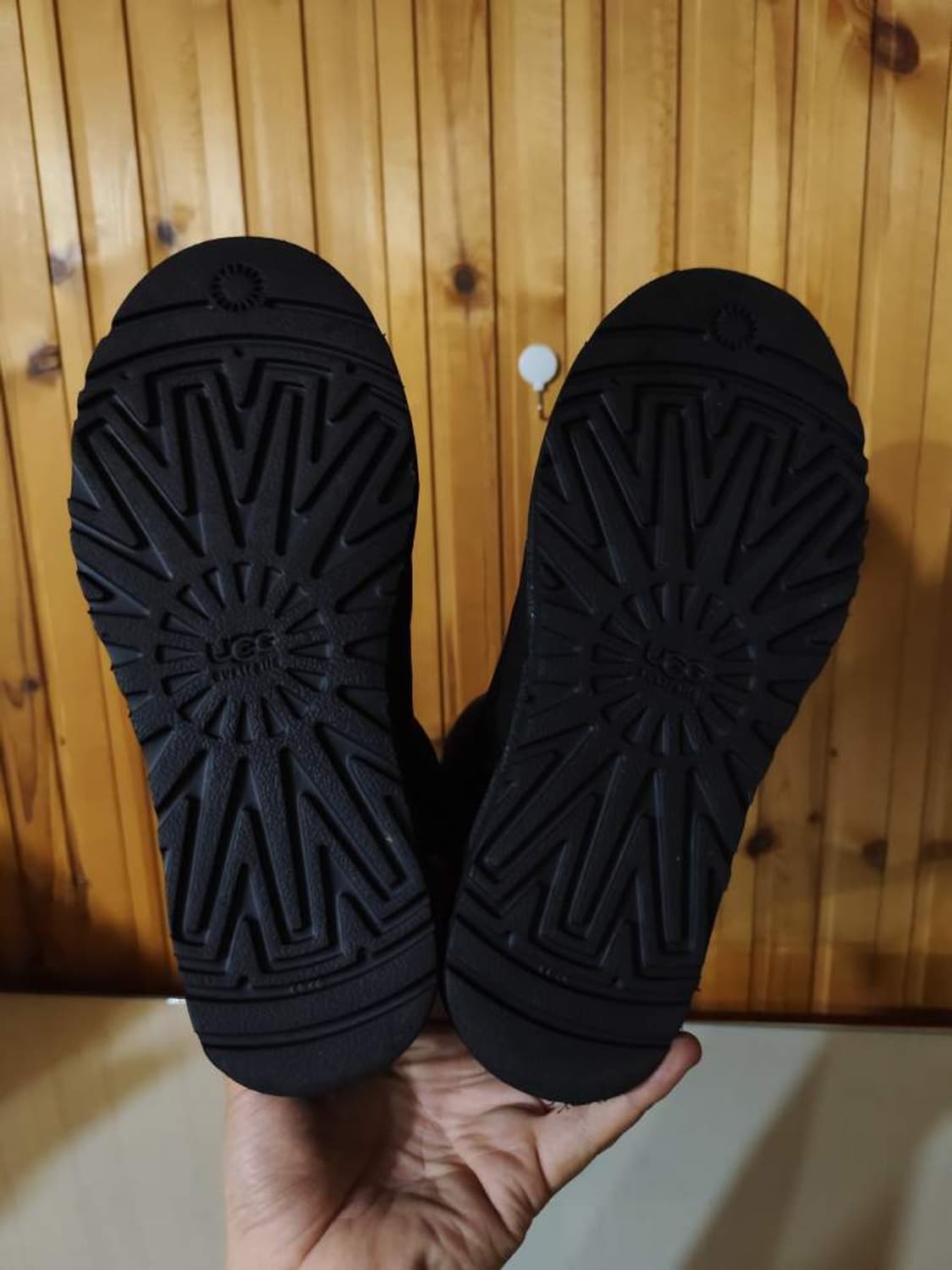 w8 250mm 어그 클래식 톨 레더 부츠 방한부츠  상품이미지6