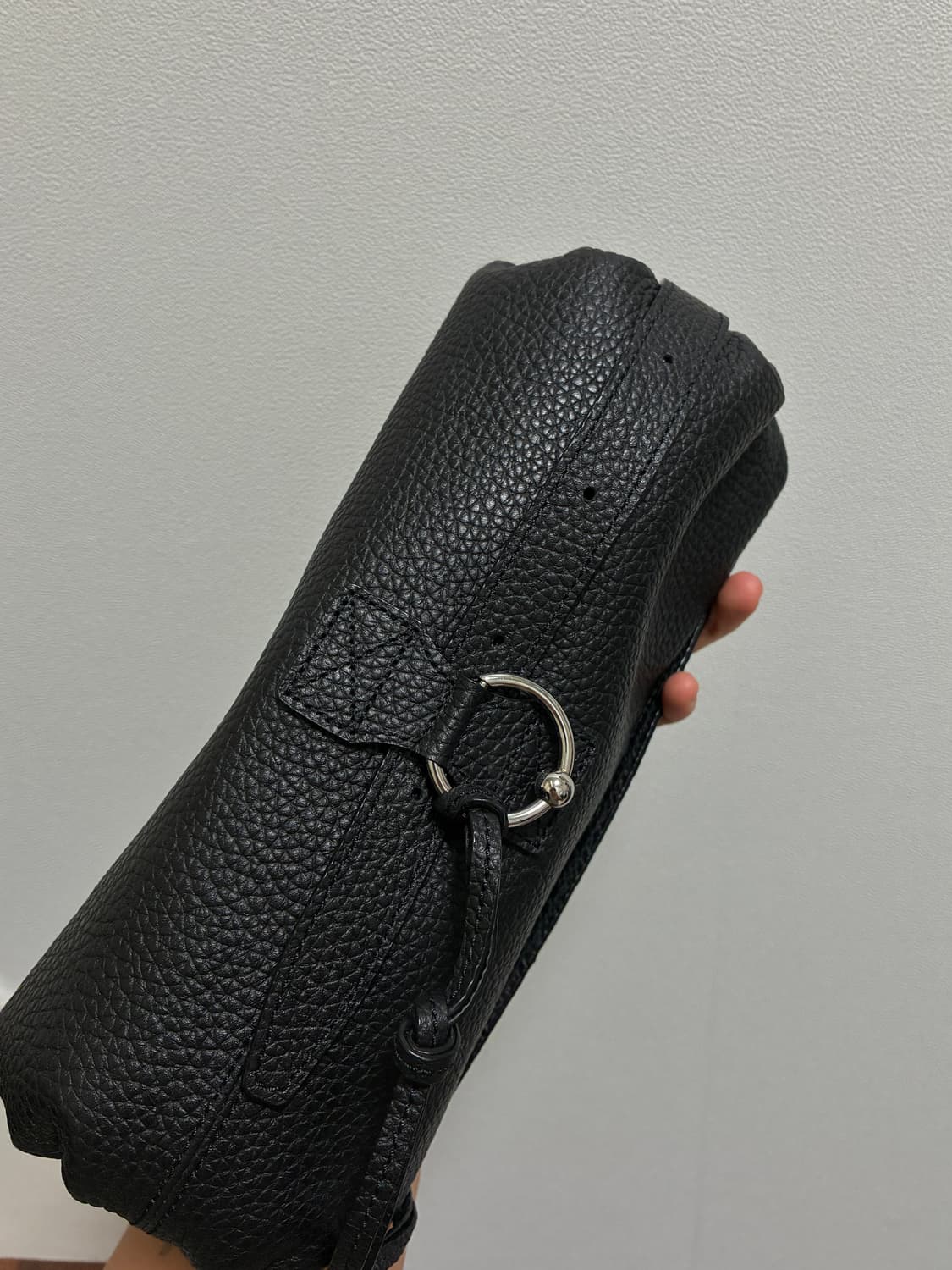 오픈와이와이 필로우백 블랙 상품이미지4