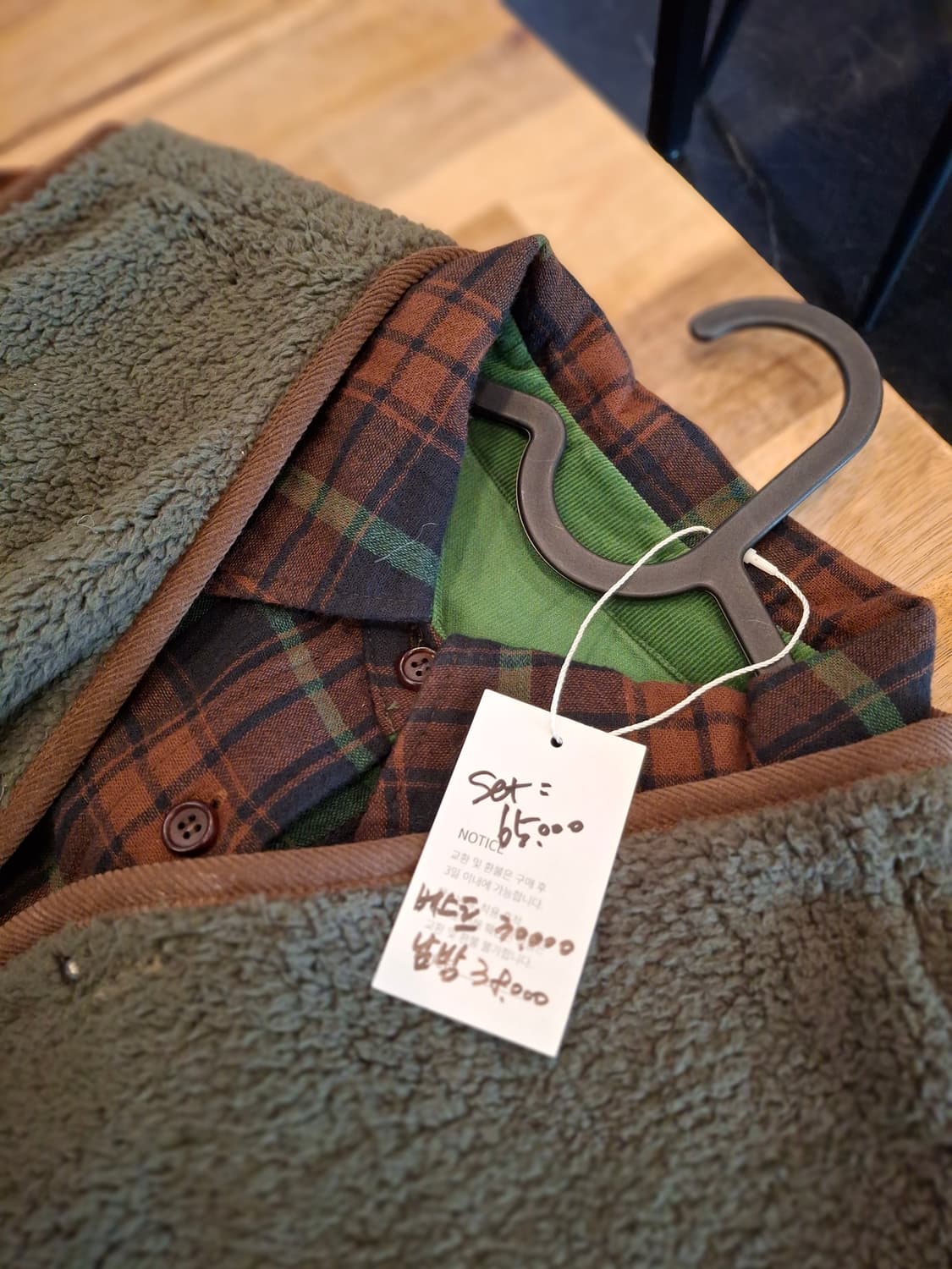 (마지막특가) 피그먼트 베스트 & 보리야 체크셔츠 새상품 상품이미지2