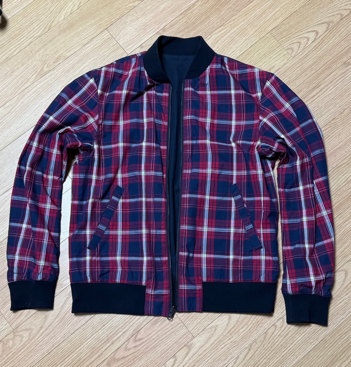 유니클로 x Jw 앤더슨 블루종 리버시블  바라쿠타 네이비 L 상품이미지3