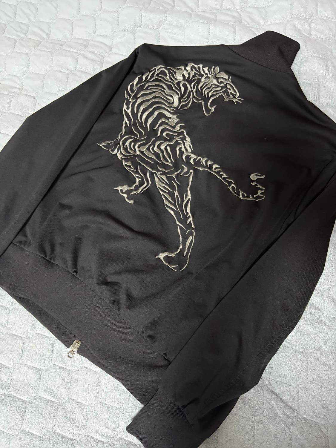 오니츠카타이거 호랑이 자수 트랙탑 져지 상품이미지1